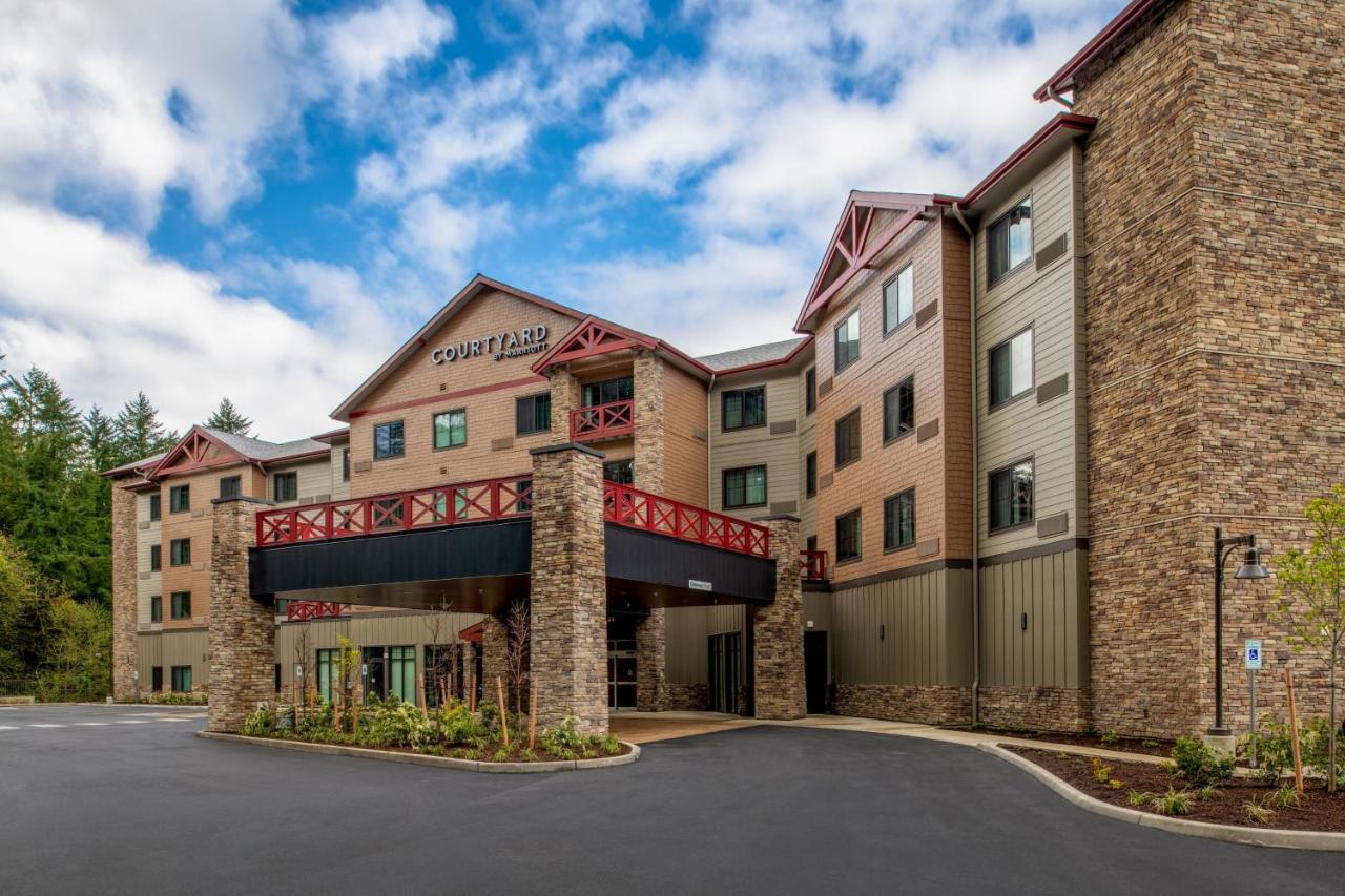 Courtyard By Marriott Olympia Hotel Bagian luar foto
