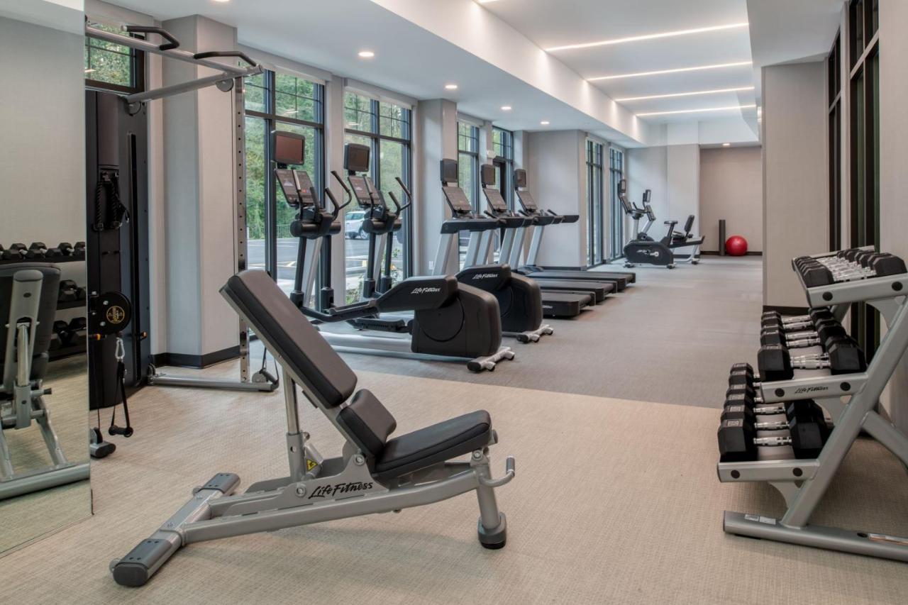 Courtyard By Marriott Olympia Hotel Bagian luar foto
